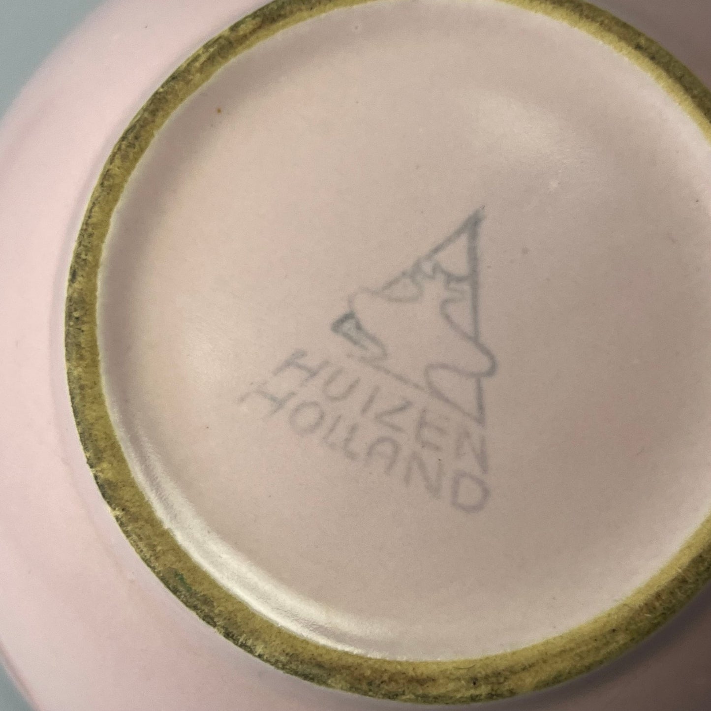 A Delightful Set of Mid-Century Pastel Bowls by Huizen, Holland | c.1950s