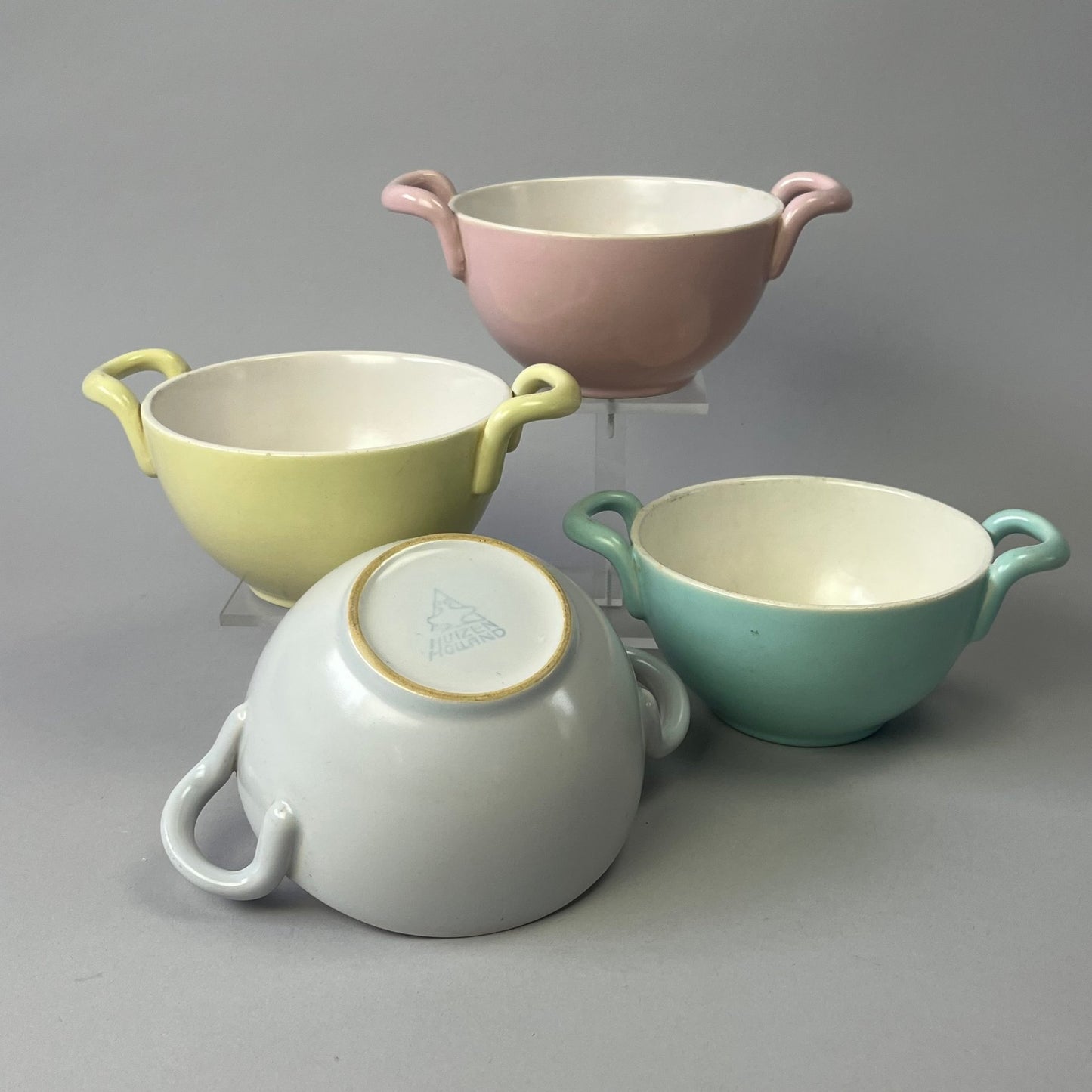 A Delightful Set of Mid-Century Pastel Bowls by Huizen, Holland | c.1950s